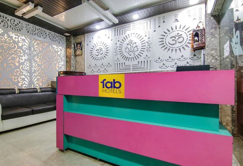 Fabhotel Pushp Kunj