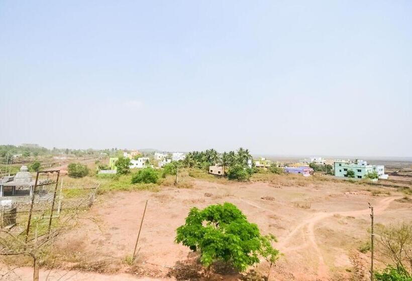 O U Tech Hotel And Restaurant