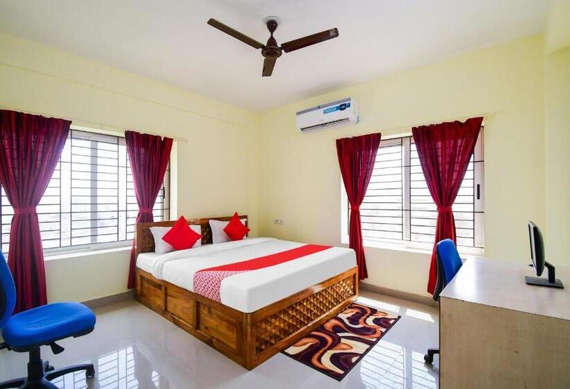 O U Tech Hotel And Restaurant