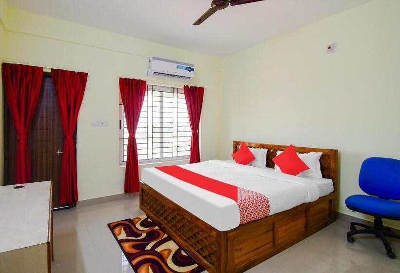 O U Tech Hotel And Restaurant