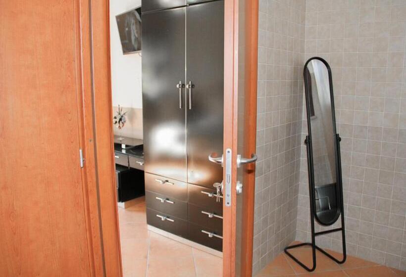 酒店 Agricantus 2000