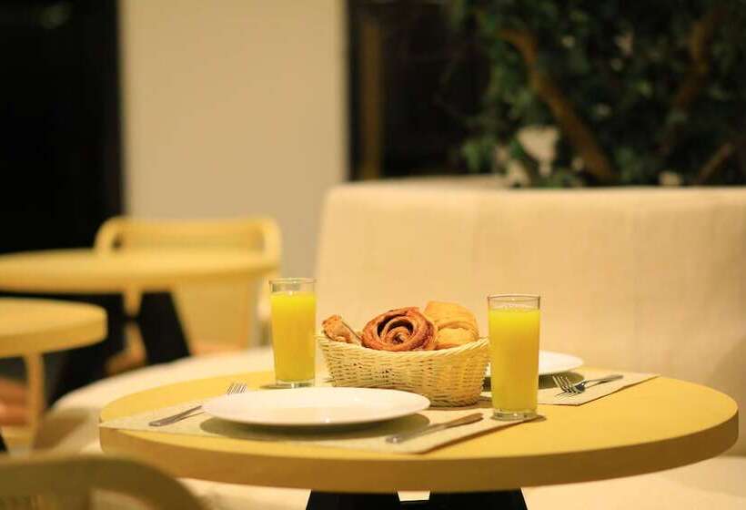 Aitch Boutique Hotel   An Lih