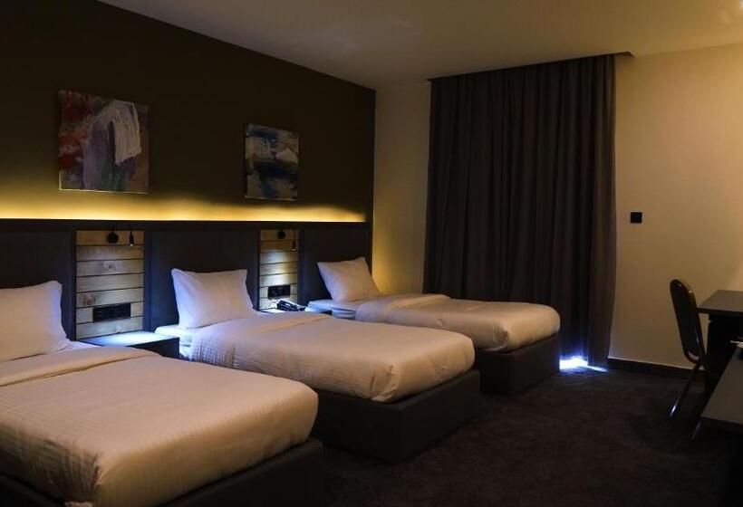 Aitch Boutique Hotel   An Lih