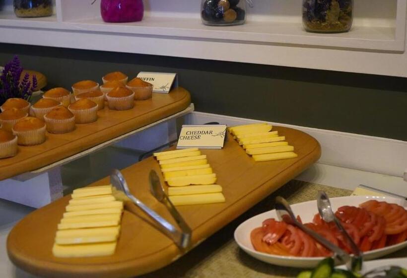 Aitch Boutique Hotel   An Lih