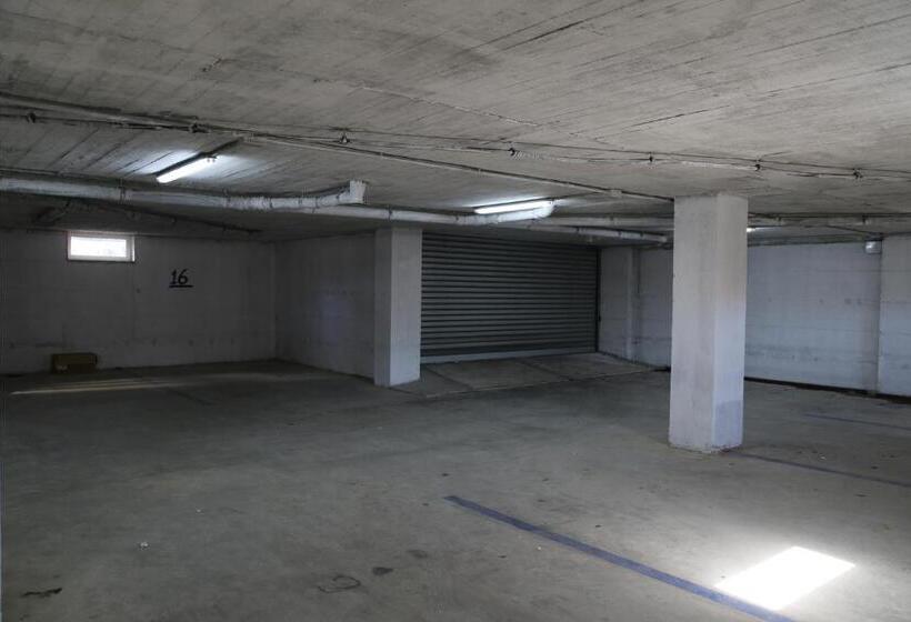 בית מלון כפרי Anchor Apartments