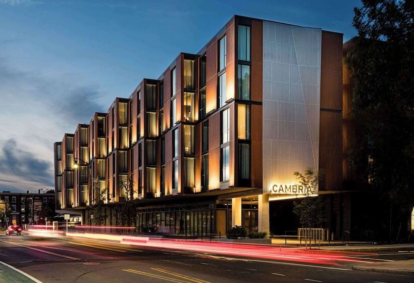 Cambria Hotel Boston Somerville