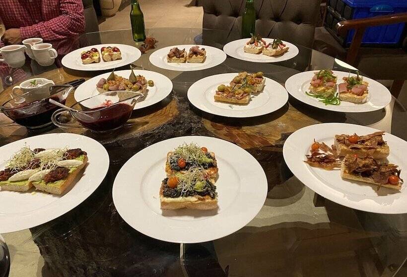 בית מלון כפרי Hacienda Valentino