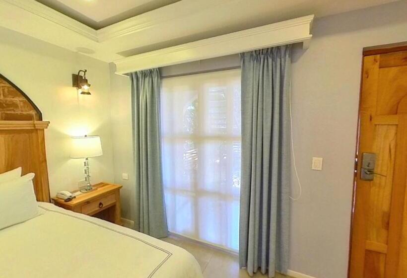 בית מלון כפרי Hacienda Valentino