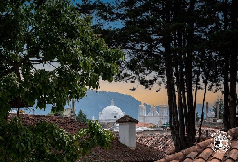 בית מלון כפרי Hacienda Valentino