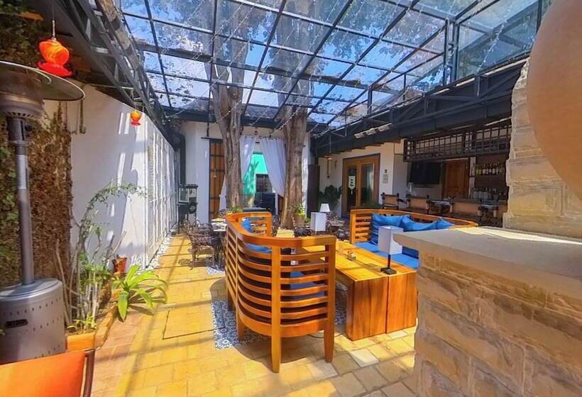 בית מלון כפרי Hacienda Valentino