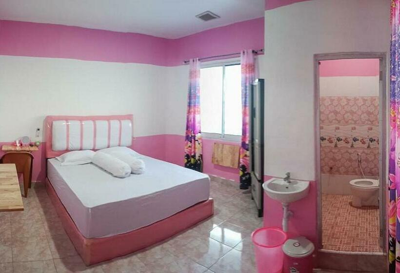 فندق Homestay Papa Mama Syariah Redpartner