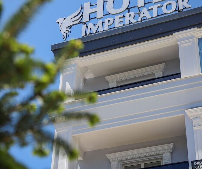 בית מלון כפרי Imperator