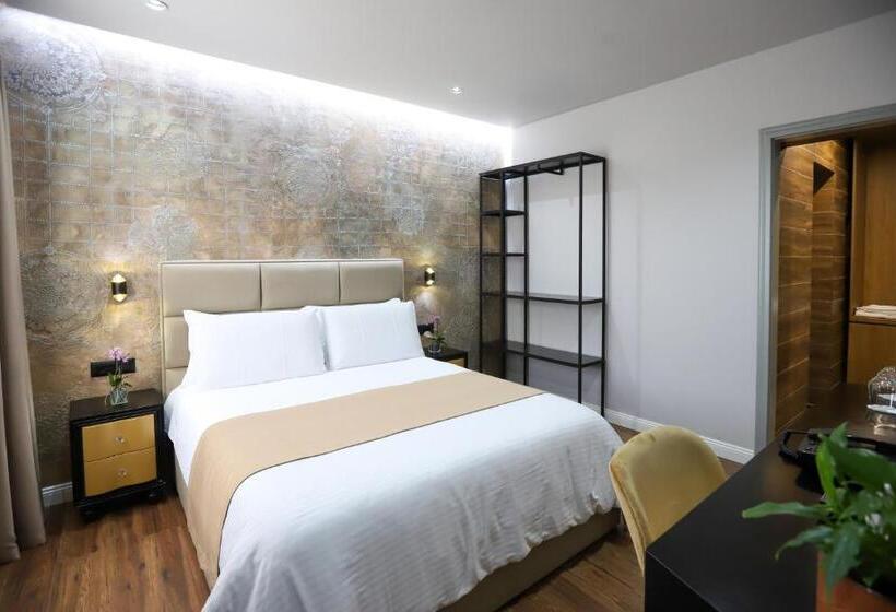 בית מלון כפרי Imperator