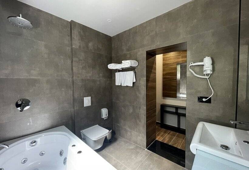 בית מלון כפרי Imperator