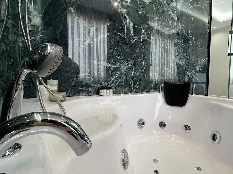 בית מלון כפרי Imperator