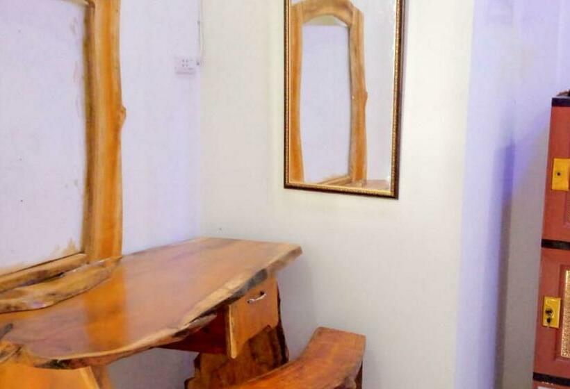 ホテル Kinkale Homestay Redpartner