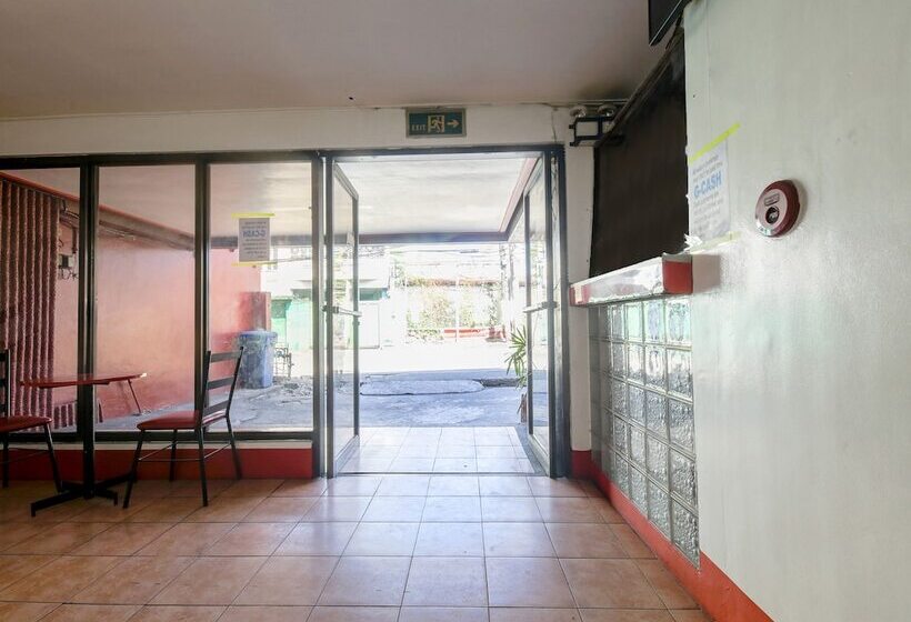 酒店 Busline Apartelle