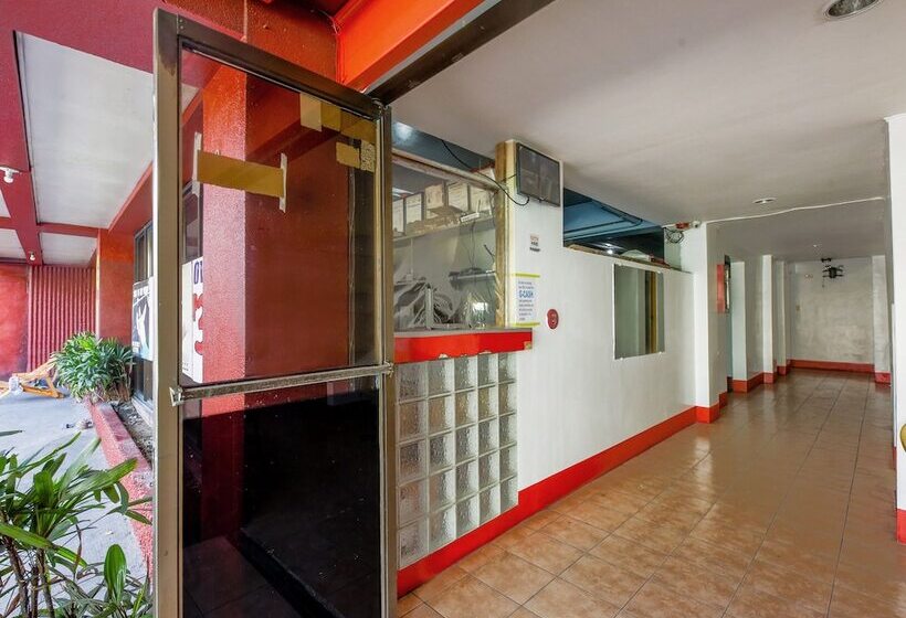 酒店 Busline Apartelle