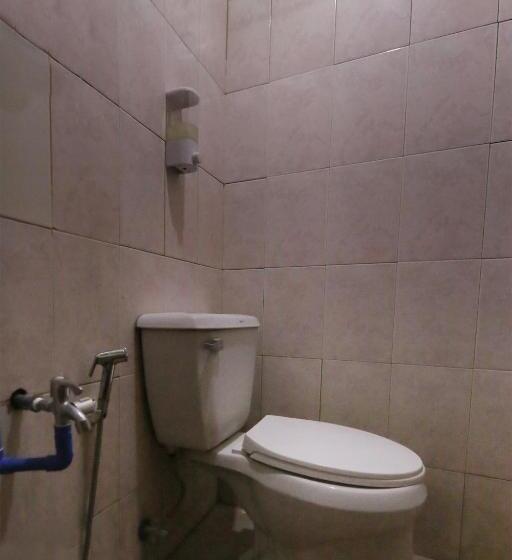 酒店 Busline Apartelle