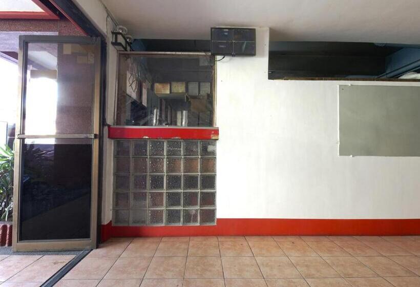 酒店 Busline Apartelle