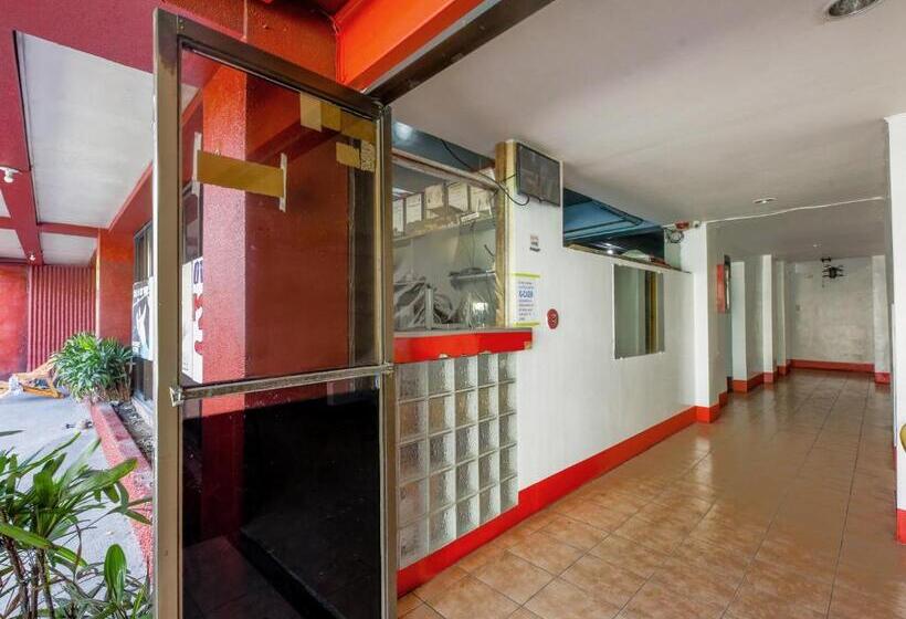 酒店 Busline Apartelle