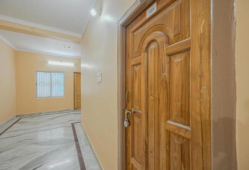 فندق Oyo 87147 Welcome Stays