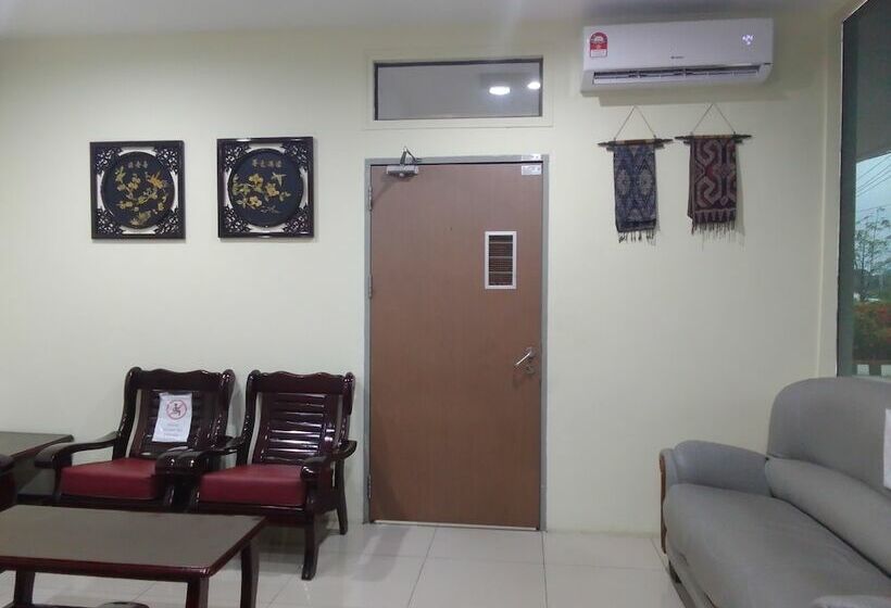 酒店 Oyo 90464 Borneo Suites