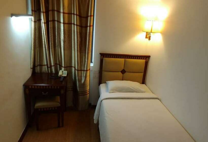 酒店 Oyo 90464 Borneo Suites