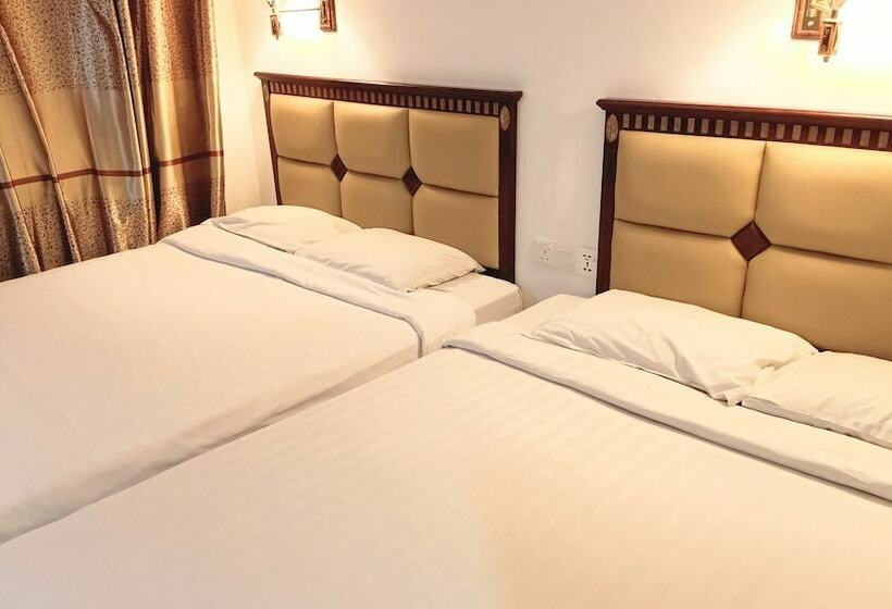 酒店 Oyo 90464 Borneo Suites