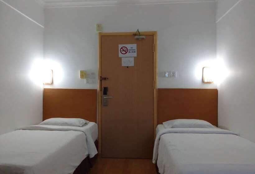 酒店 Oyo 90464 Borneo Suites