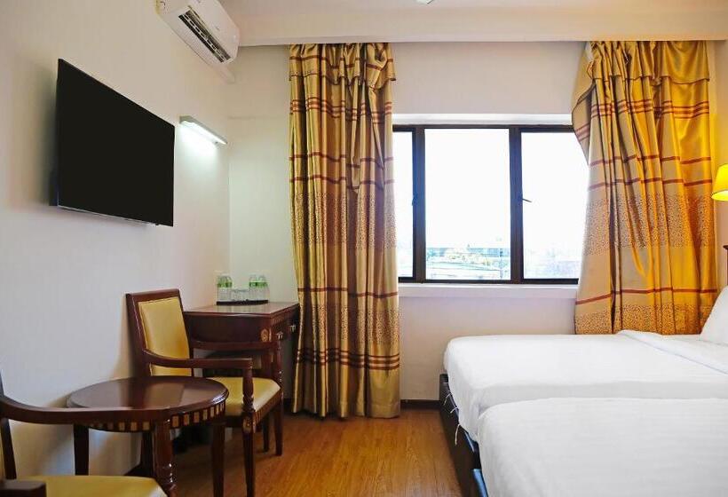 酒店 Oyo 90464 Borneo Suites