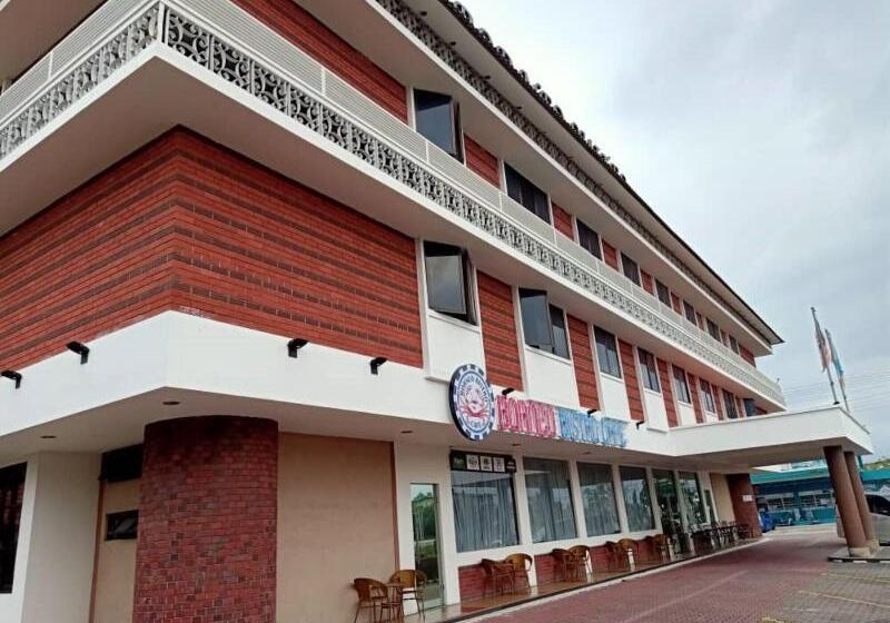 酒店 Oyo 90464 Borneo Suites