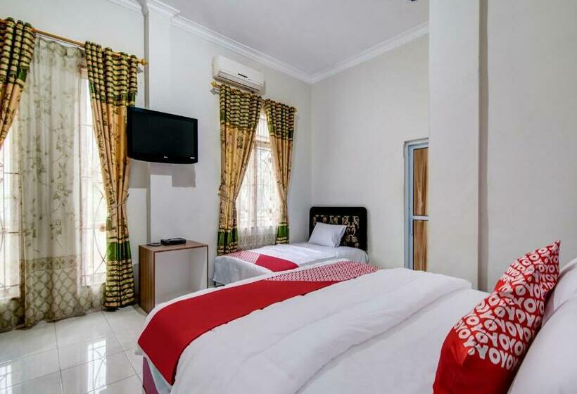 酒店 Oyo 90942 Kost Syari Ah Panam