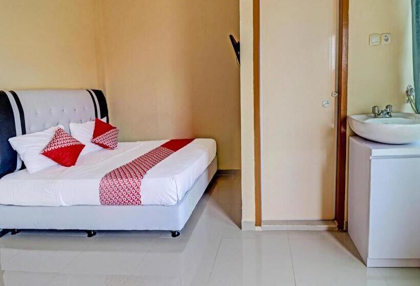 호텔 Oyo 90945 Arizon Kost