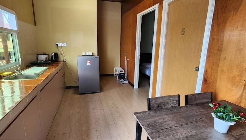 Hotel Grapevine Garden