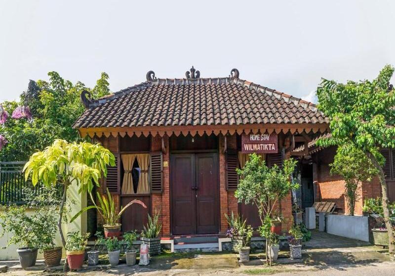 فندق Oyo Homes 90948 Desa Wisata Kampung Majapahit