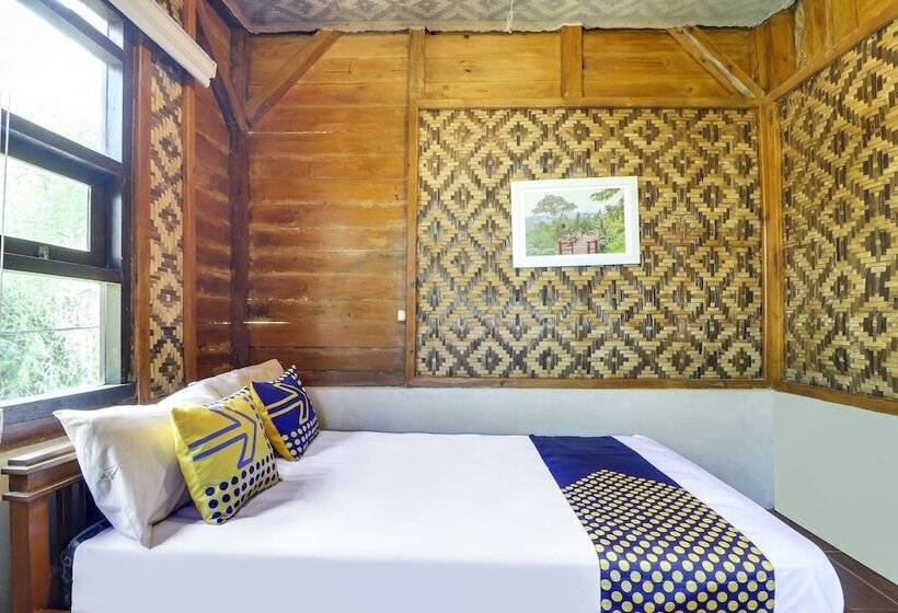 Отель Oyo Homes 90956 Desa Wisata Guranteng