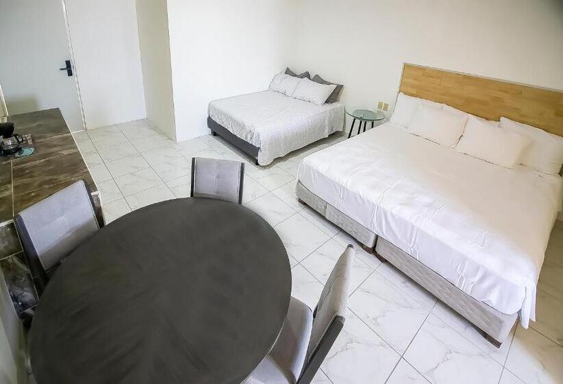 בית מלון כפרי Oyo  Plaza Las Torres