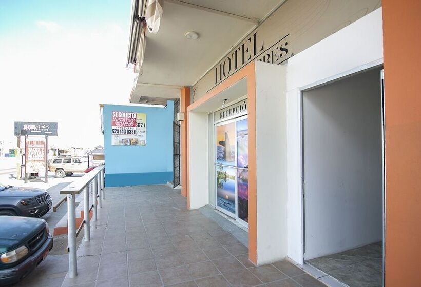 בית מלון כפרי Oyo  Plaza Las Torres