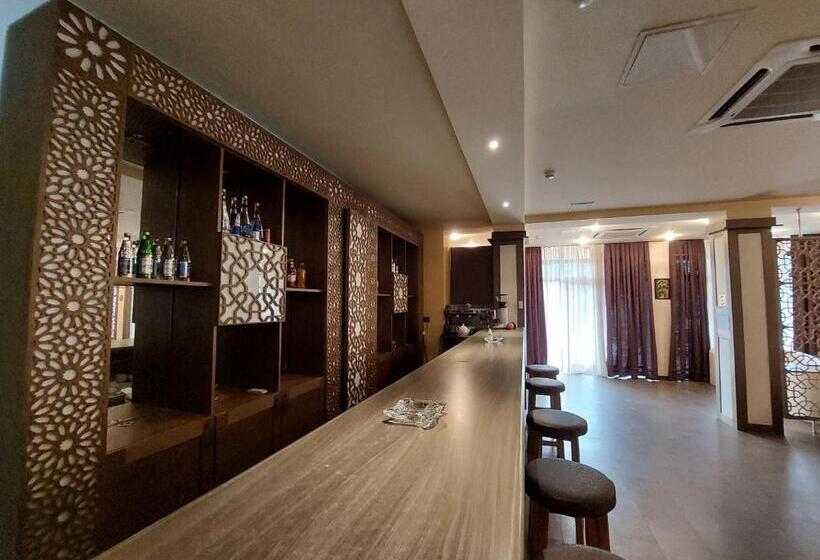 هتل Sheki Olimp Villa