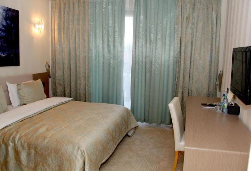 هتل Sheki Olimp Villa