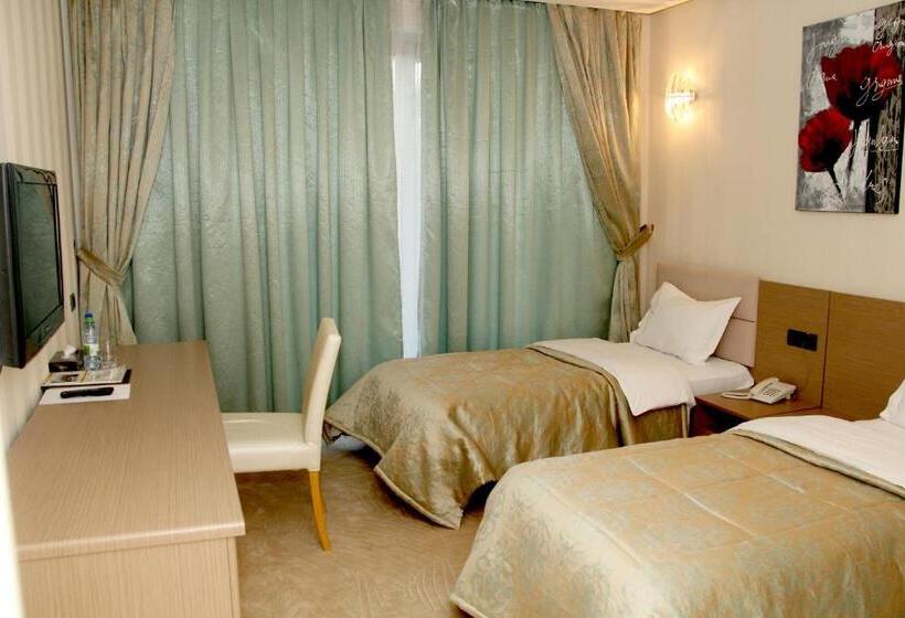 هتل Sheki Olimp Villa