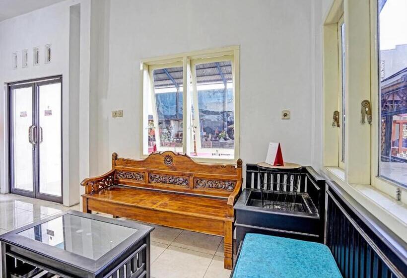 בית מלון כפרי Spot On 90943 Mochi 88 Homestay