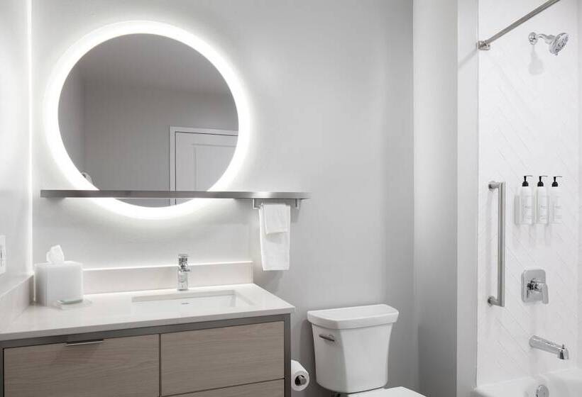 فندق Towneplace Suites By Marriott Oshkosh