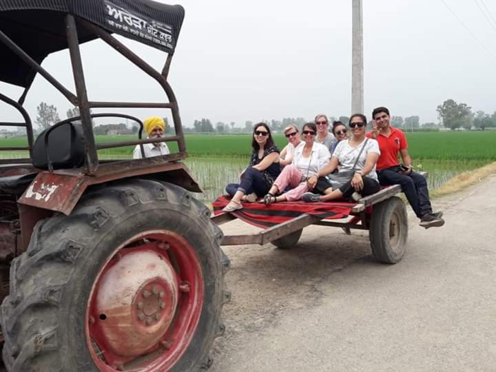 호텔 Virasat E Punjab  Farmstay Amritsar