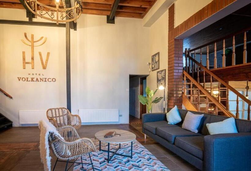 فندق Volkanico