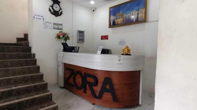 酒店 Zora Park