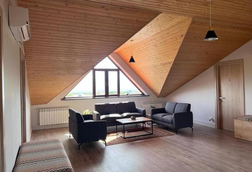 پانسیون Begaso Family Winery