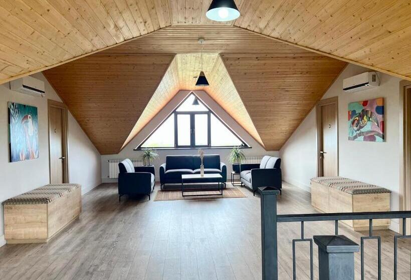 پانسیون Begaso Family Winery