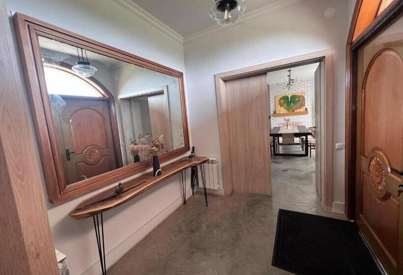 پانسیون Begaso Family Winery